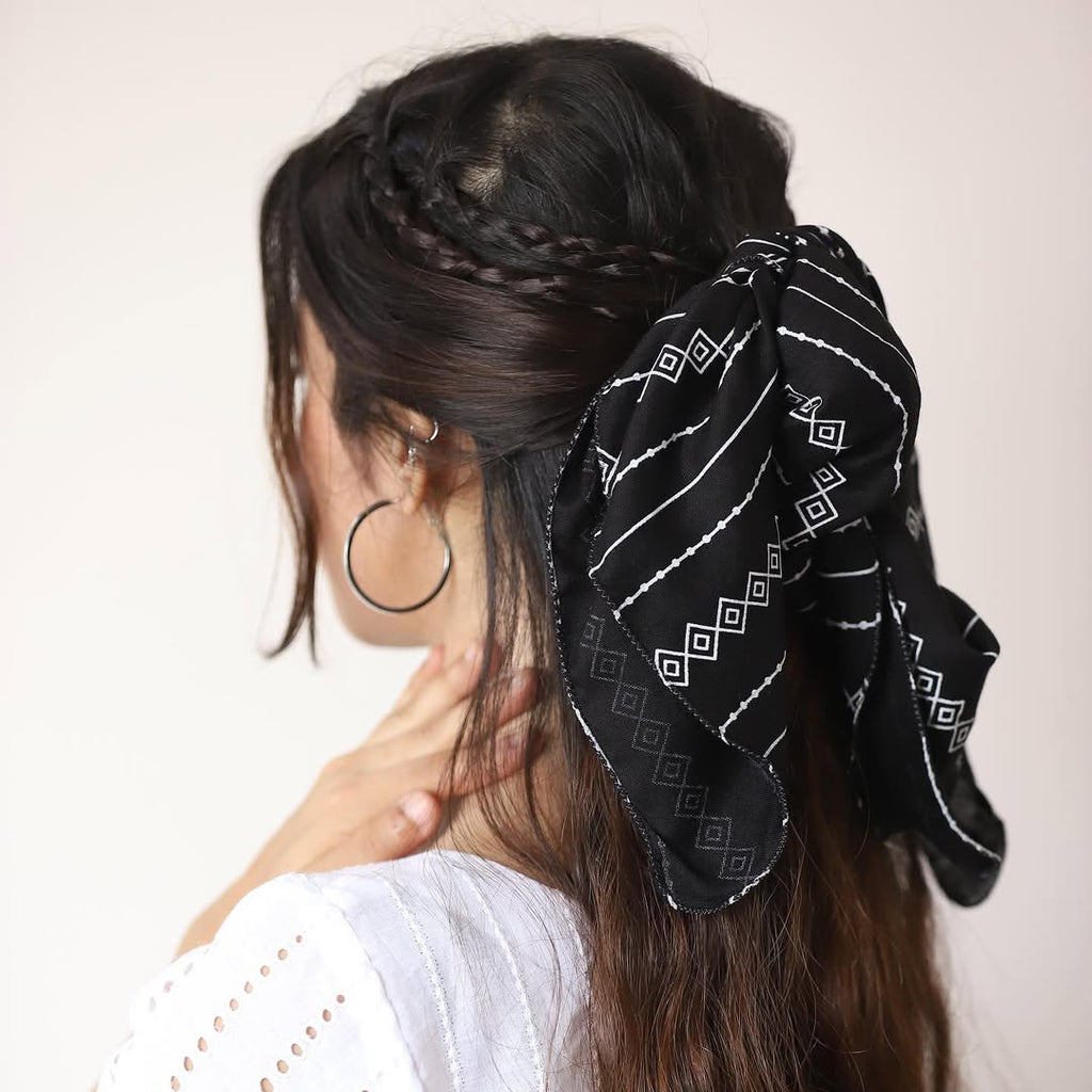 Printed Black Bandhana