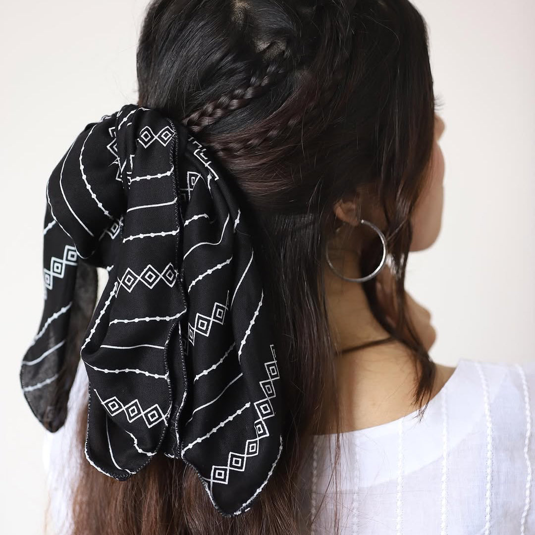 Printed Black Bandhana