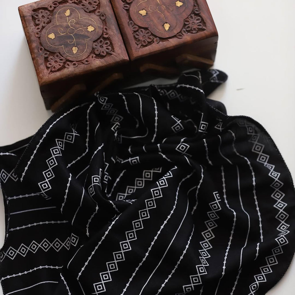 Printed Black Bandhana