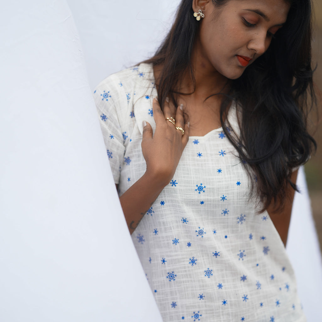 Peter pan Linen Top