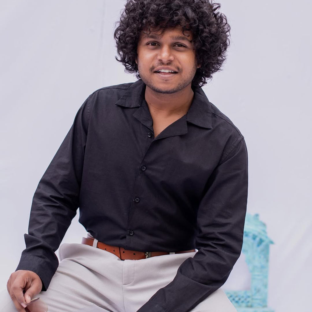 Cotton Plain Black Shirt with Lapel Colar