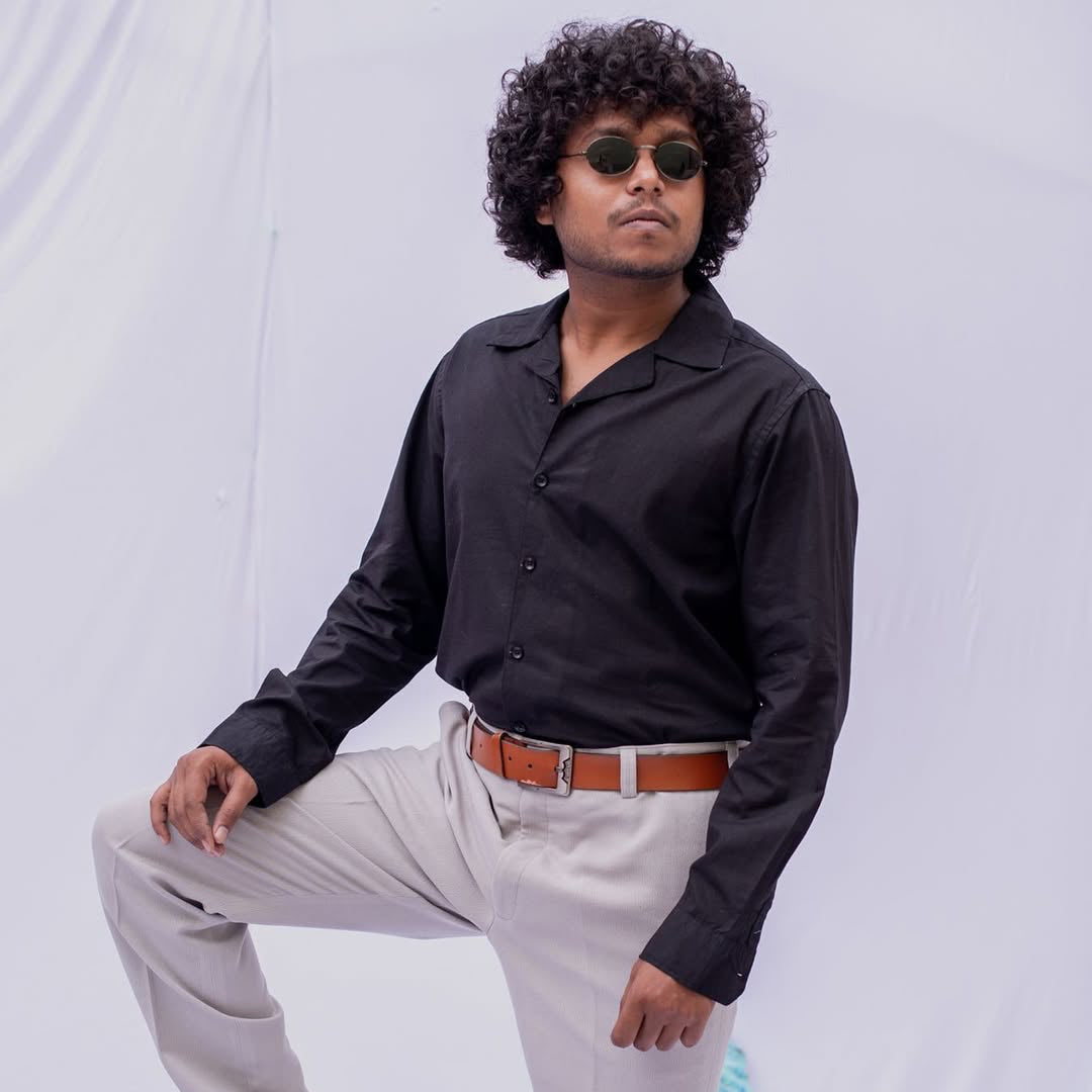 Cotton Plain Black Shirt with Lapel Colar